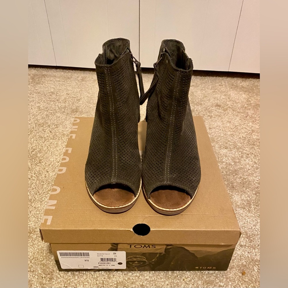TOMS suede peep-toe booties; size 7.5; olive green